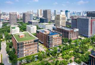 宁德传媒播音与主持艺考学费多少